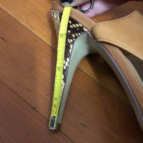 Gorgeous sandals - Picture 2 of 5